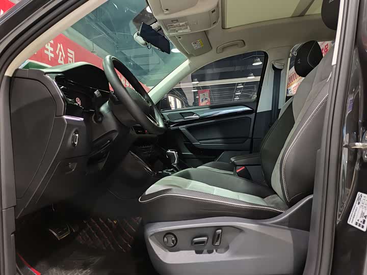 Фото 4 - Volkswagen Tayron X