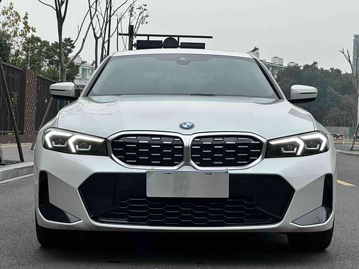 Фото 2 - BMW 3 Series