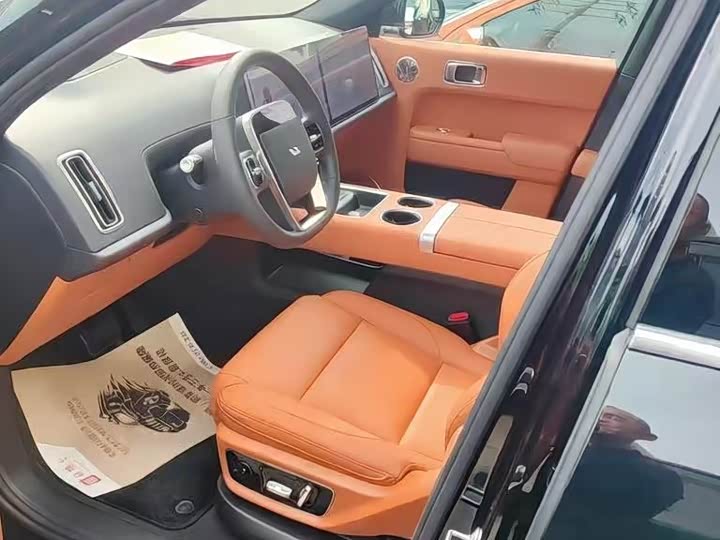 Фото 2 - LiXiang L7