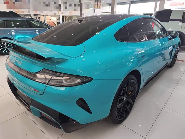 Фото 7 - Xiaomi SU7