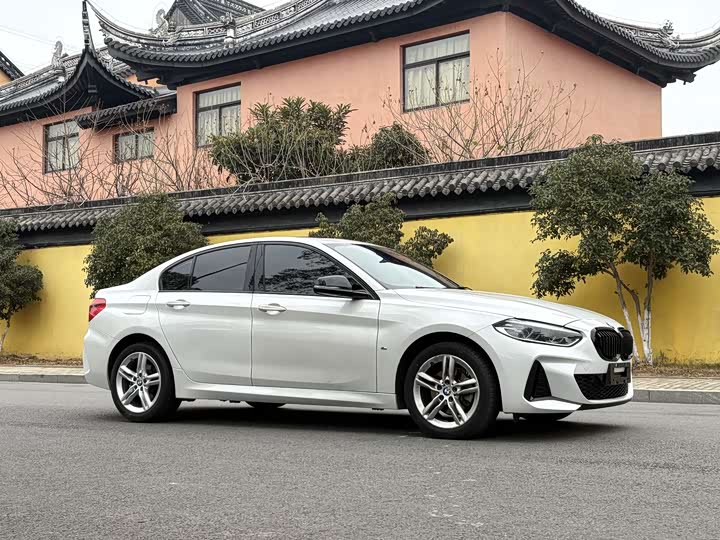 Фото 2 - BMW 1 Series