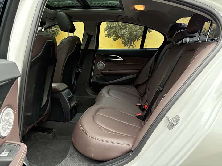 Фото 5 - BMW 1 Series