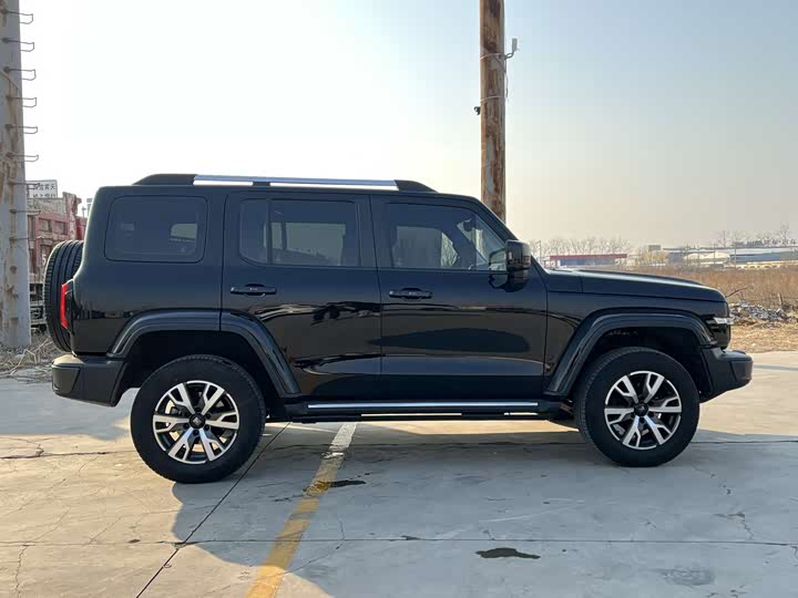 Фото 6 - Tank 300