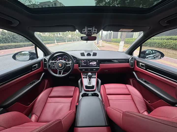 Фото 8 - Porsche Cayenne