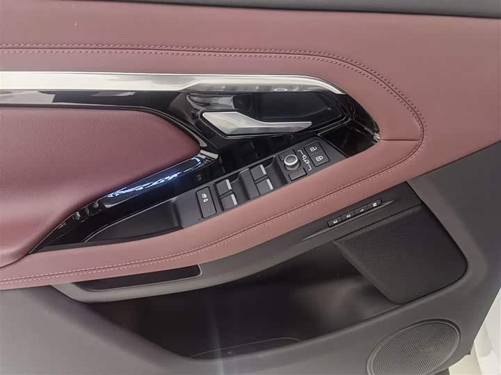 Фото 6 - Land Rover Range Rover Evoque L