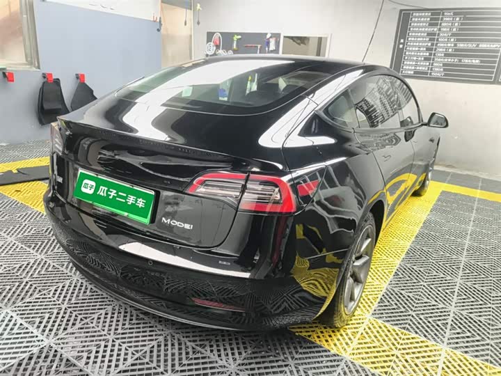 Фото 7 - Tesla Model 3