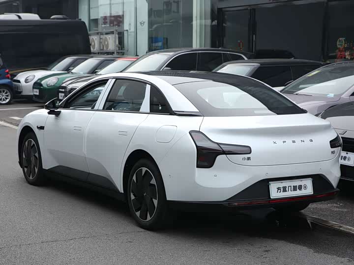 Фото 7 - XPeng Mona M03