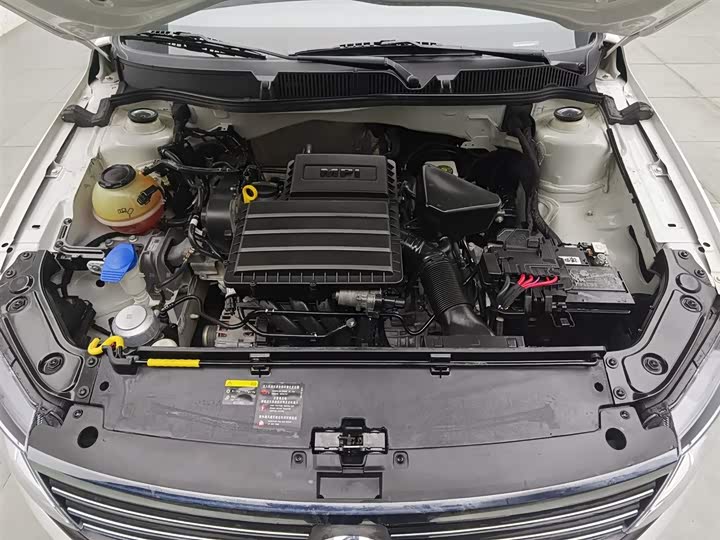 Фото 6 - Volkswagen Lavida