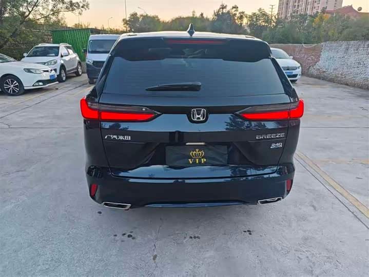 Фото 9 - Honda Breeze