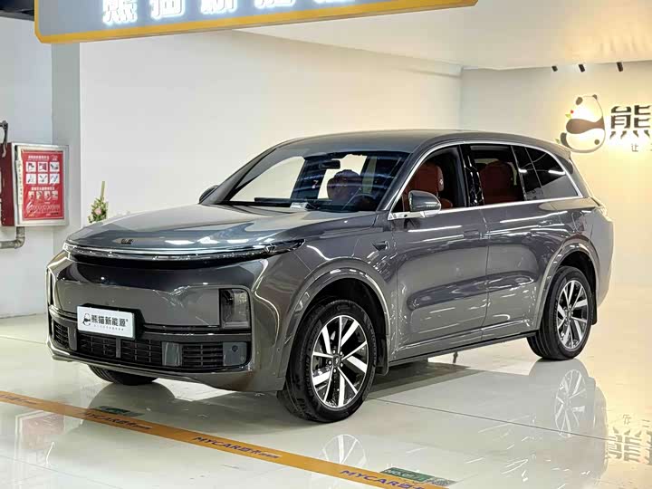 Фото 1 - LiXiang L8