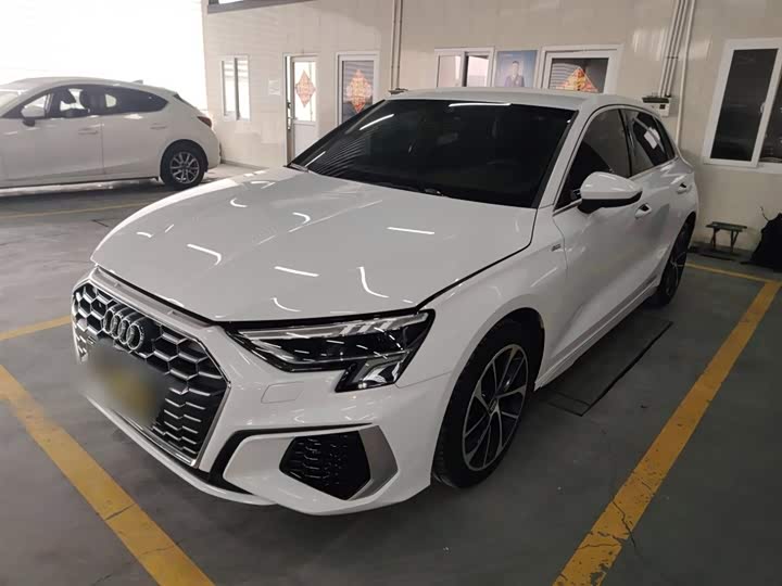 Фото 2 - Audi A3