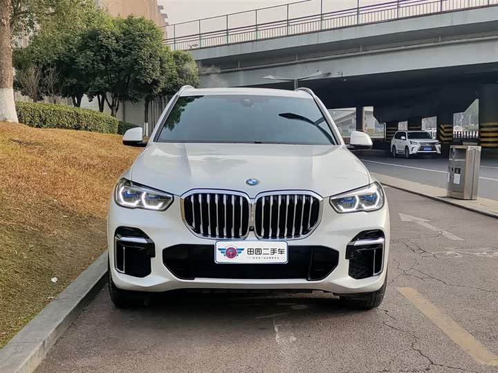 Фото 2 - BMW X5