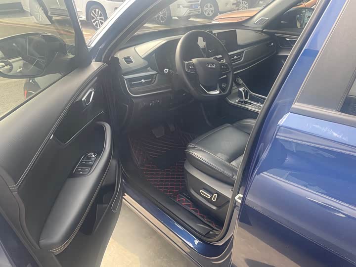 Фото 4 - Chery Tiggo 8