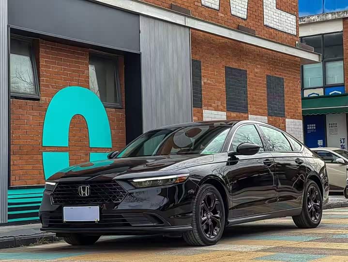 Фото 1 - Honda Accord