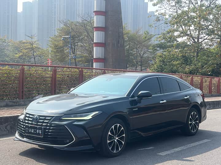 Фото 2 - Toyota Avalon