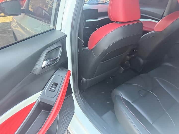 Фото 8 - MG Motor 5