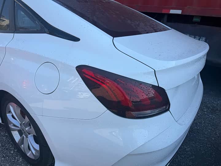 Фото 9 - MG Motor 5