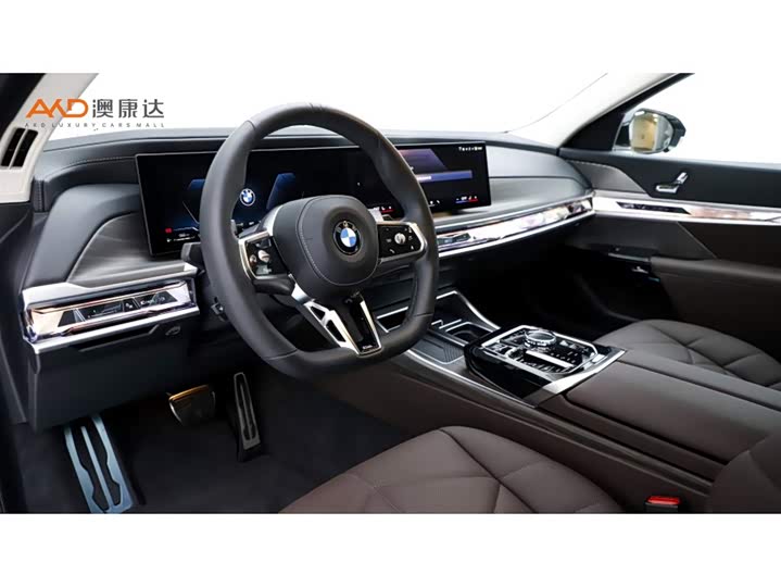 Фото 6 - BMW 7 Series