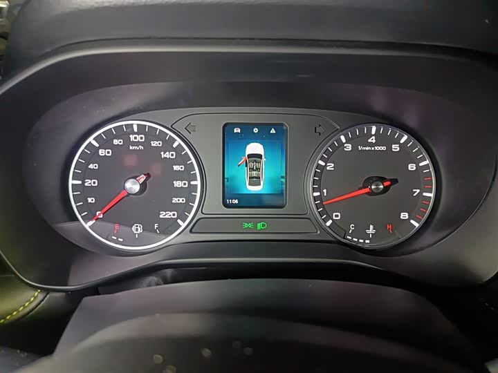 Фото 4 - Roewe i5