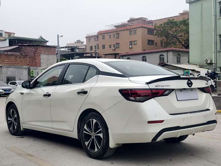 Фото 6 - Nissan Sylphy