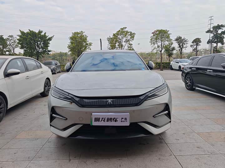 Фото 2 - BYD Song L