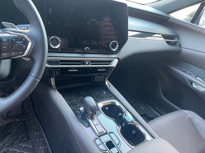 Фото 6 - Lexus RX