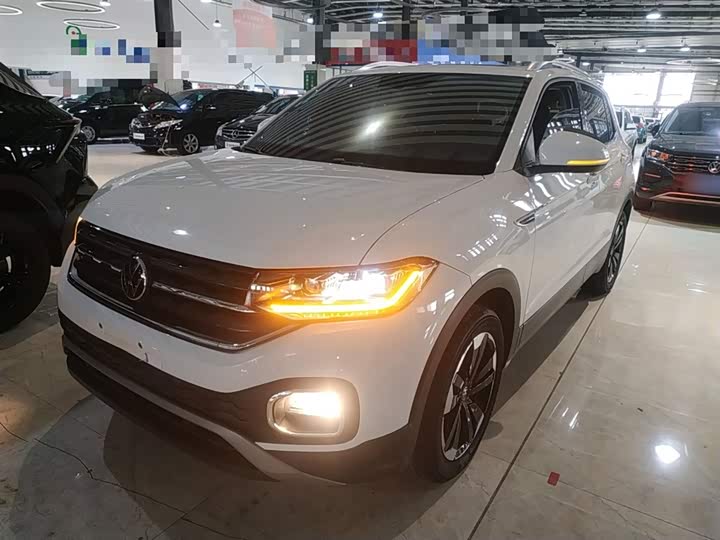 Фото 2 - Volkswagen Tacqua