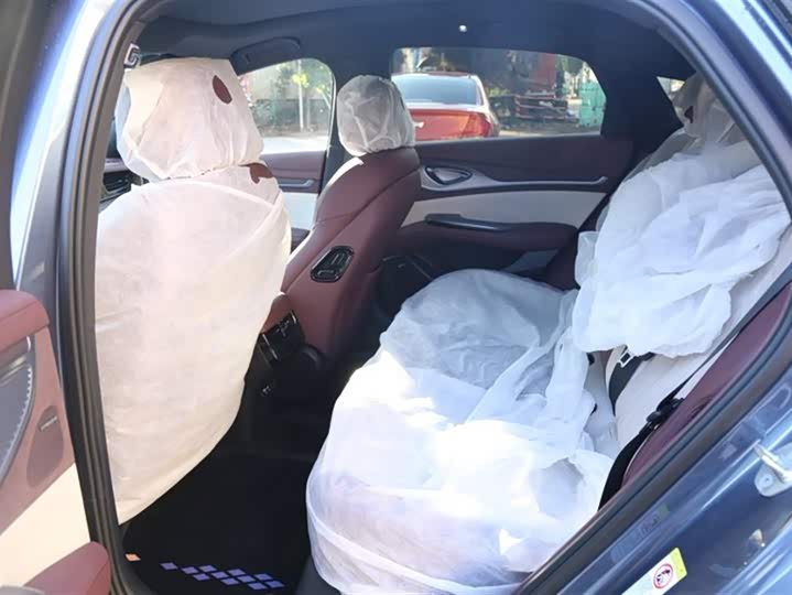 Фото 8 - BYD Seal