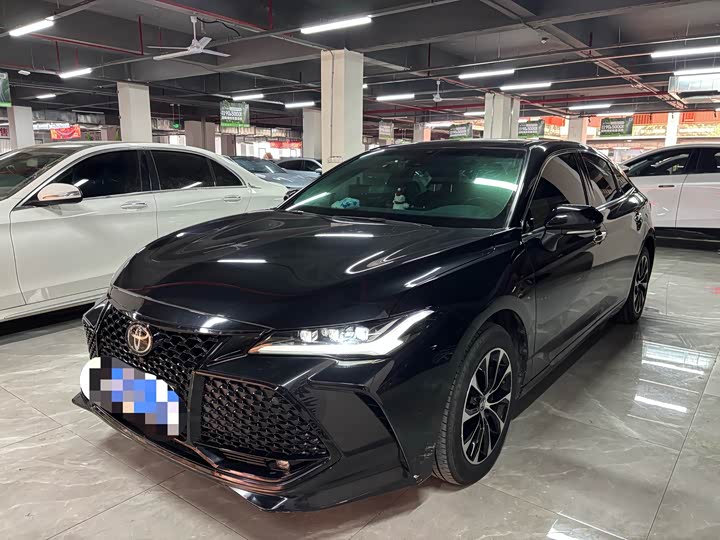 Фото 1 - Toyota Avalon