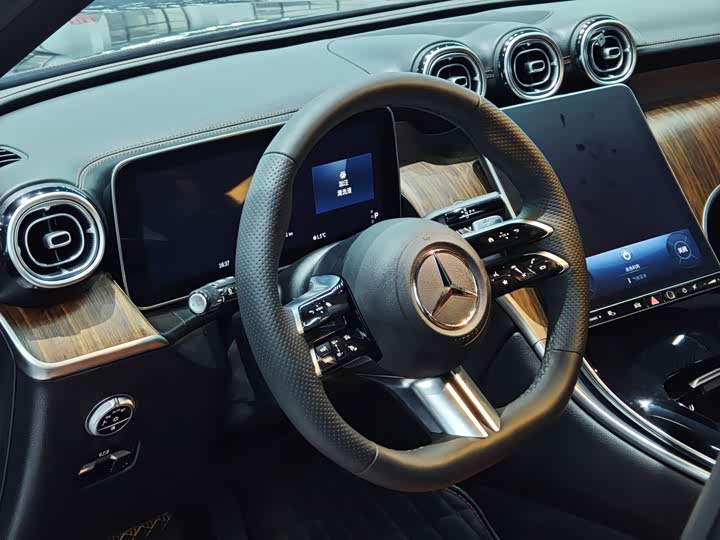 Фото 4 - Mercedes-Benz GLC-Class