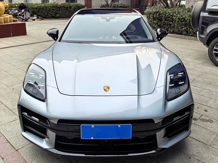 Фото 4 - Porsche Panamera