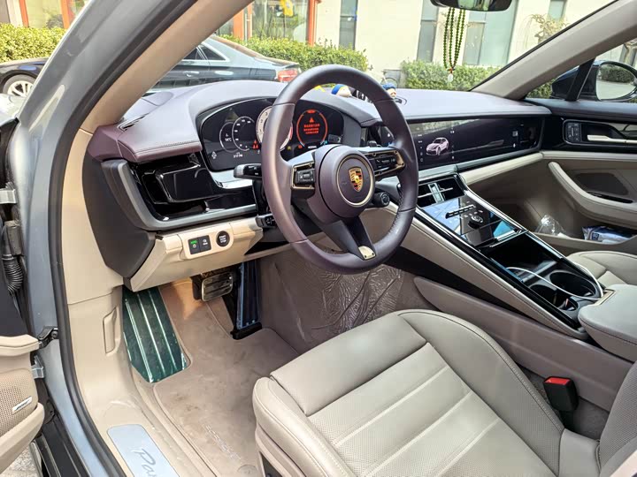 Фото 5 - Porsche Panamera