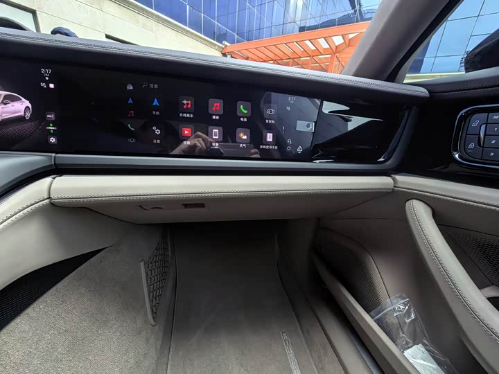 Фото 6 - Porsche Panamera