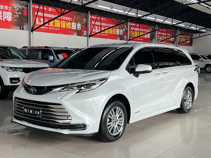 Фото 1 - Toyota Sienna