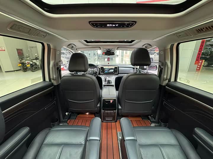 Фото 6 - GAC Trumpchi M8