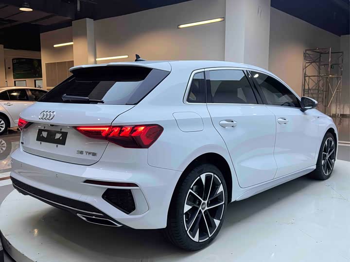 Фото 6 - Audi A3