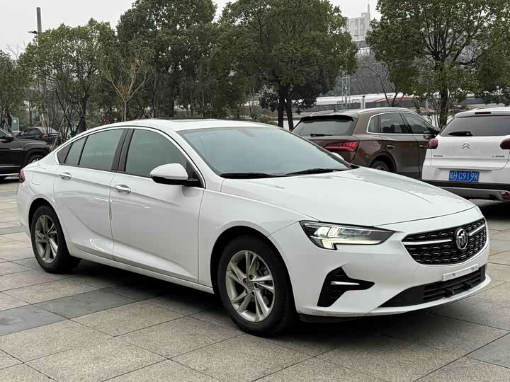 Фото 3 - Buick Regal