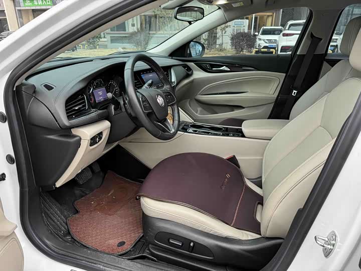 Фото 4 - Buick Regal