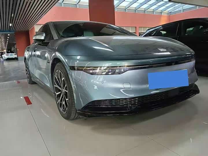 Фото 1 - Zeekr 007