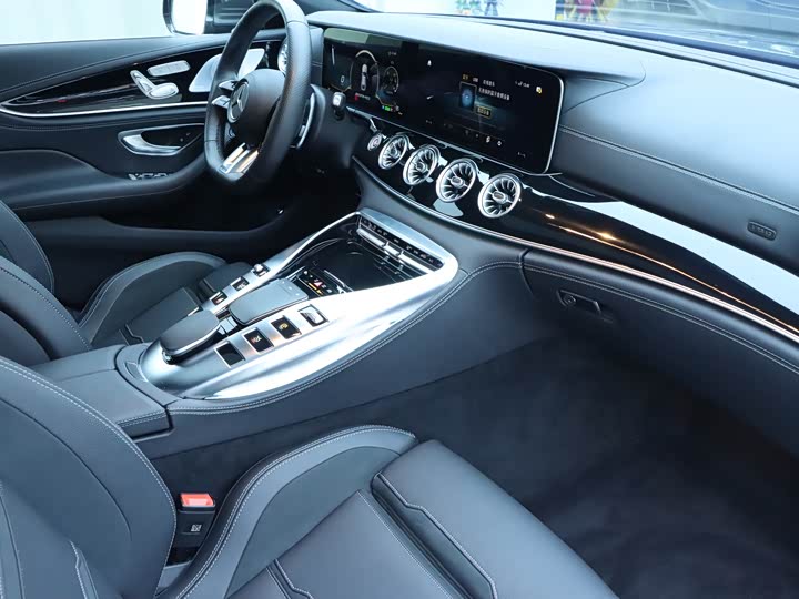 Фото 9 - Mercedes-Benz AMG GT