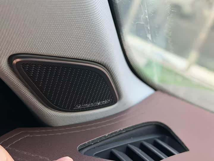 Фото 9 - Volkswagen Passat