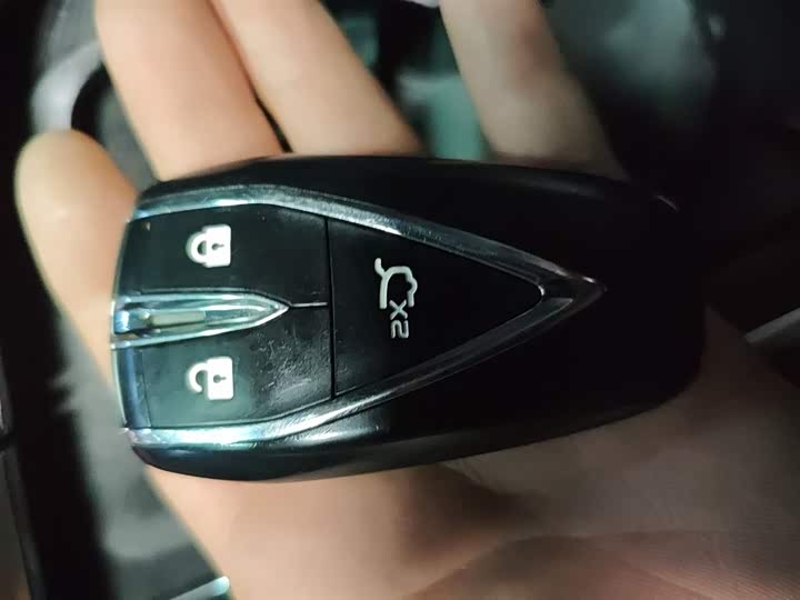 Фото 9 - Changan UNI-T