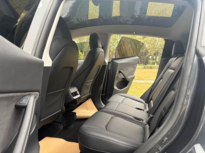 Фото 9 - Tesla Model Y