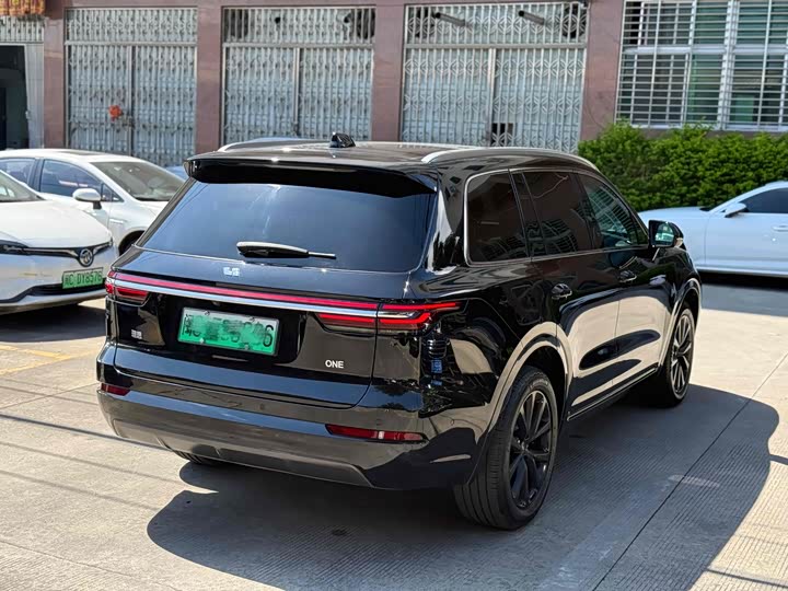 Фото 5 - LiXiang One