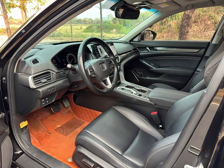 Фото 5 - Honda Accord