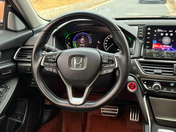 Фото 7 - Honda Accord