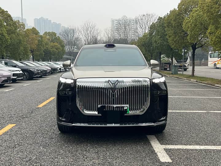 Фото 2 - Voyah Taishan