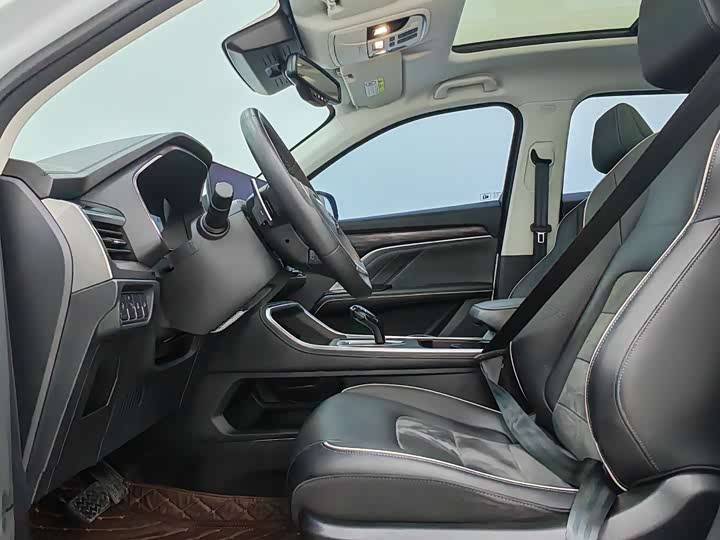 Фото 8 - Haval H6