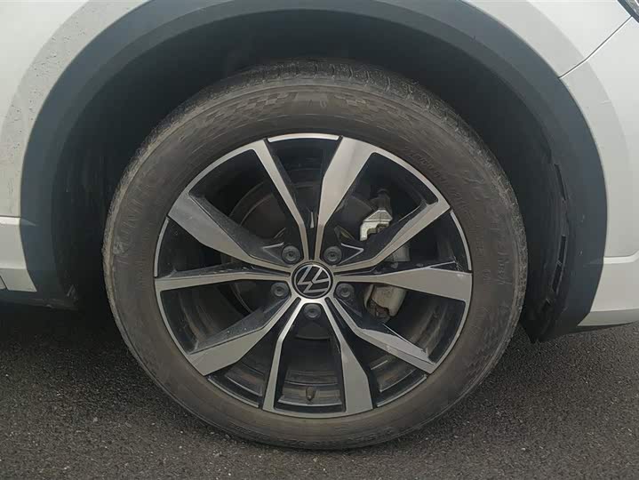 Фото 6 - Volkswagen T-Roc