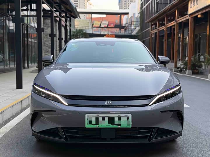 Фото 2 - BYD Han